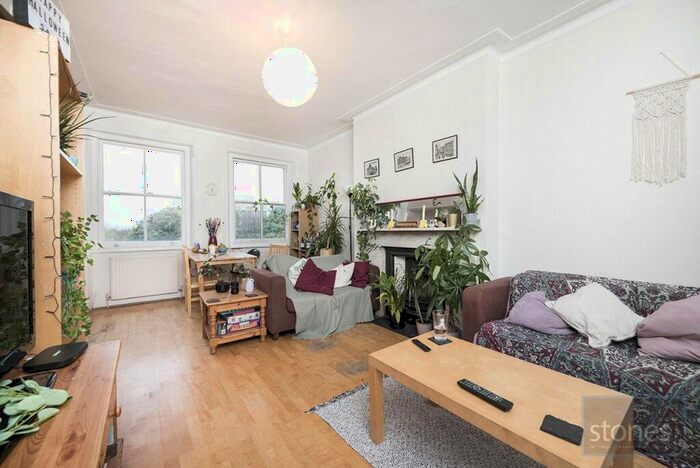 3 Bedroom Apartment To Rent In Fellows Road, Swiss Cottage, London, NW3