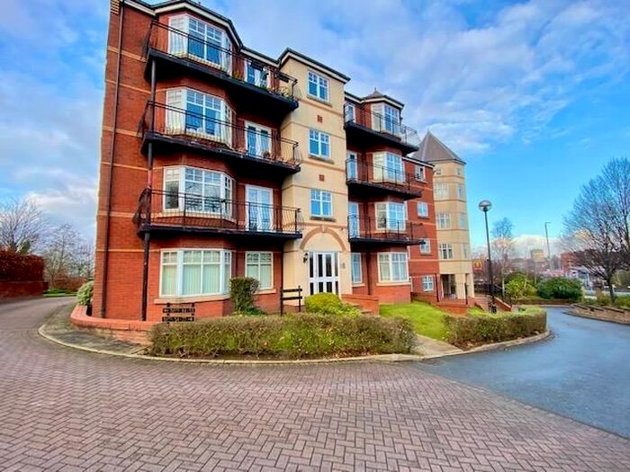 2 Bedroom Flat To Rent In Pennant Court, Penn Road, Wolverhampton WV3