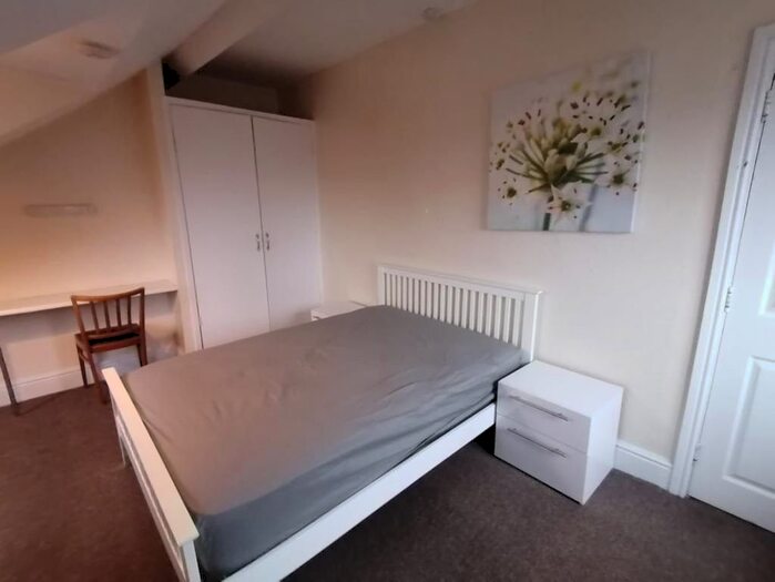 1 Bedroom Terraced House To Rent In Room, Holly Road, Retford, DN22