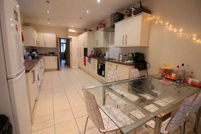 8 Bedroom Terraced House To Rent In Llantwit Street, Cathays, CF24
