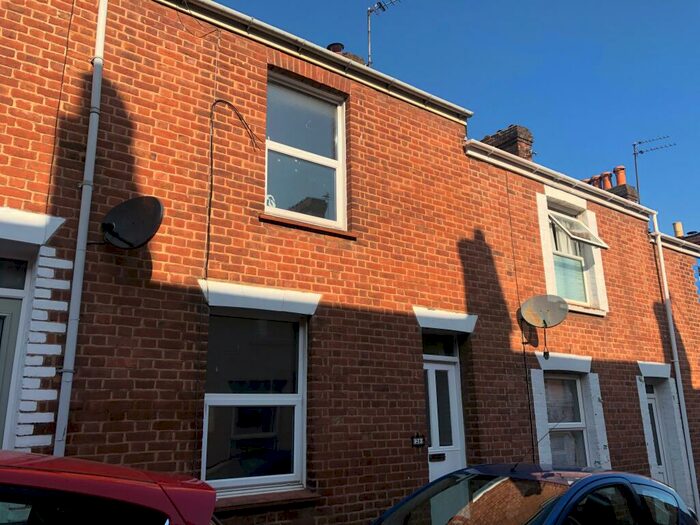 2 Bedroom House To Rent In Regent Square, Heavitree, EX1