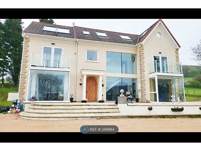 5 Bedroom Detached House To Rent In Bradford Road, Bath, BA1