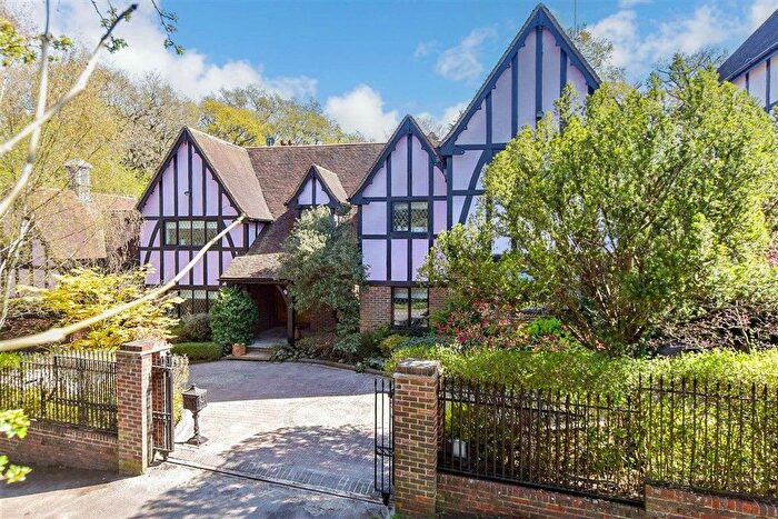 5 Bedroom Detached House For Sale In Nursery Road, Loughton, Essex, IG10