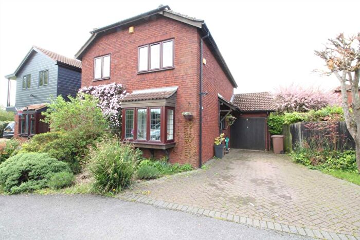 3 Bedroom Detached House To Rent In Ridlington Close, Lower Earley, RG6