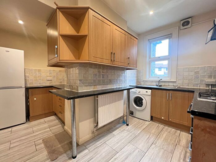 2 Bedroom Flat To Rent In Duppas Hill Road, Croydon, CR0