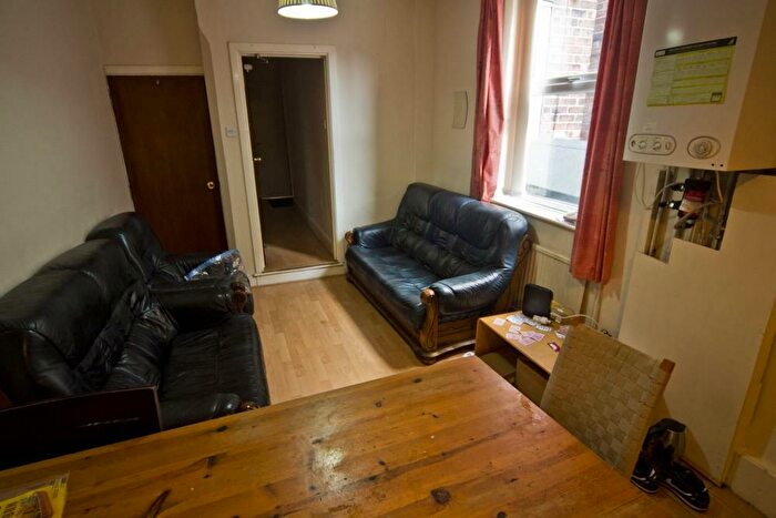 6 Bedroom Detached House To Rent In *£pppw Excl Bills* Bed On Harrington Drive, Nottingham, NG7