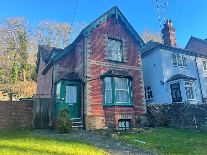 3 Bedroom Detached House For Sale In Shackstead Lane, Godalming, Surrey, GU7