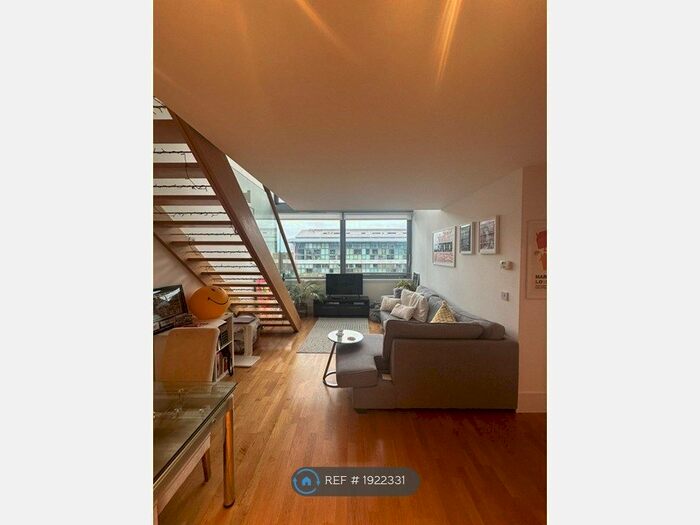 2 Bedroom Flat To Rent In Highbury Stadium Square, London, N5