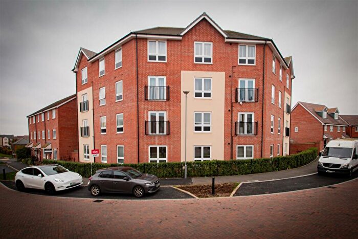 2 Bedroom Apartment To Rent In Galapagos Grove, Bletchley, Milton Keynes, MK3