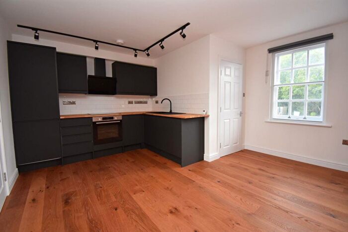1 Bedroom Flat For Sale In Funtley Hill, Fareham, PO16