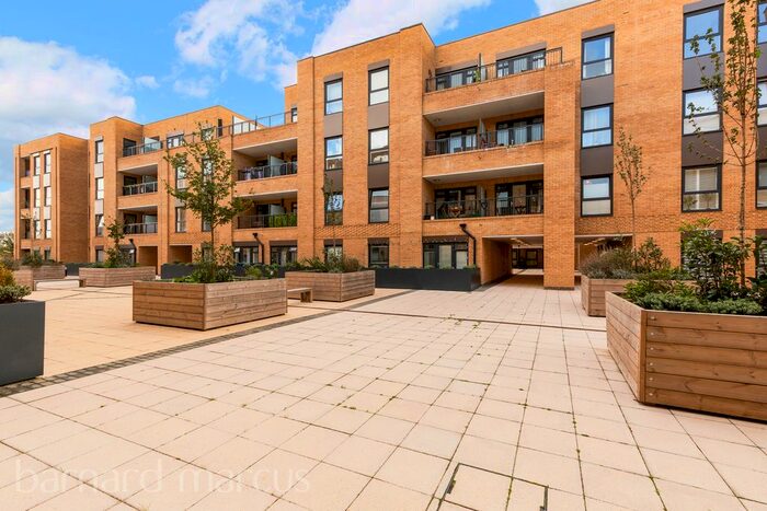 2 Bedroom Flat To Rent In London Road, Wallington, SM6