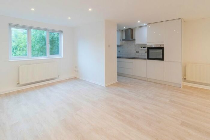1 Bedroom Flat To Rent In Myers Lane, London, SE14