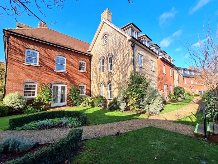 1 Bedroom Retirement Property For Sale In Church Street, Fleur De Lis, OX12