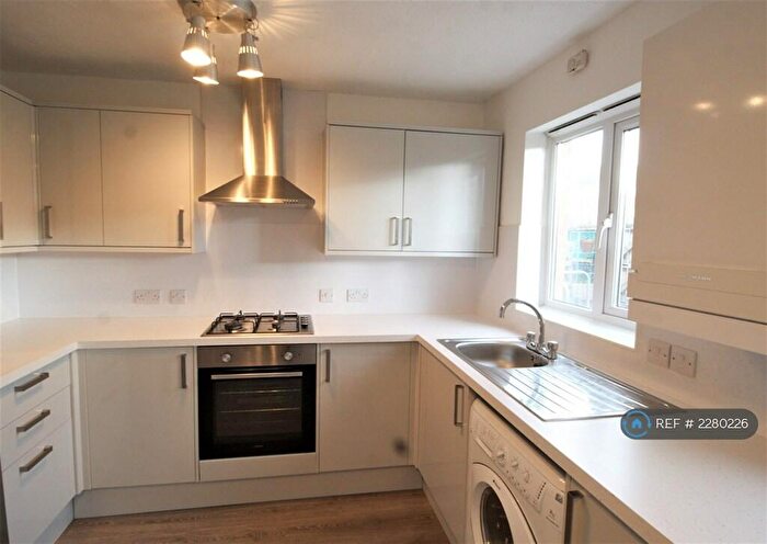 4 Bedroom Semi-Detached House To Rent In Stretford Road, Manchester, M15