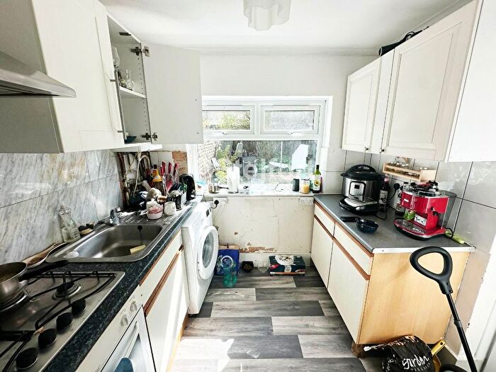 1 Bedroom Flat To Rent In Boleyn Road, London, E7