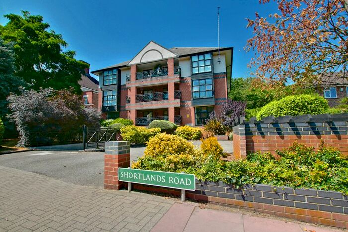 2 Bedroom Flat To Rent In Shortlands Road, Shortlands, Bromley, BR2