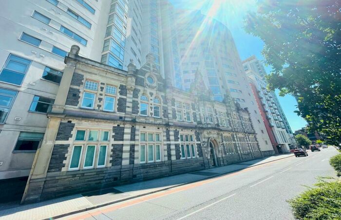 1 Bedroom Apartment To Rent In Altolusso, Bute Terrace, Cardiff, CF10