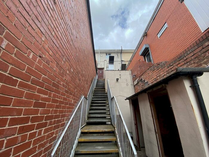 1 Bedroom Flat To Rent In Oxton Road, Birkenhead, CH41