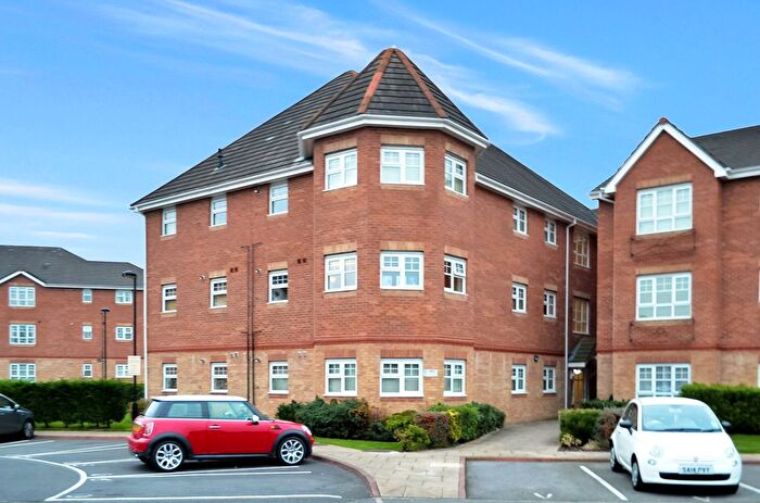 2 Bedroom Flat For Sale In Hampton Court Way, Widnes, WA8
