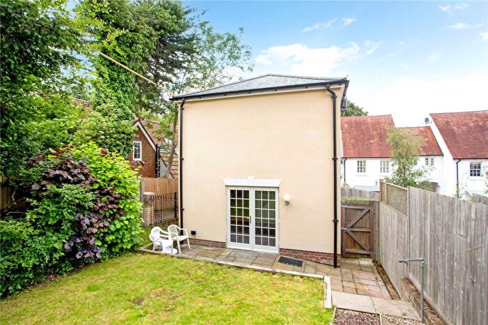 2 Bedroom Detached House To Rent In Goodmans Court, Alresford, Hampshire, SO24