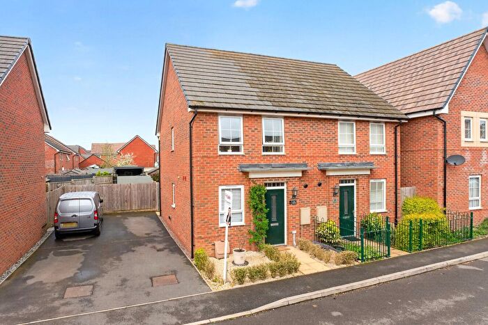 2 Bedroom Semi-Detached House For Sale In Grimsthorpe Avenue, Barton Seagrave, NN15