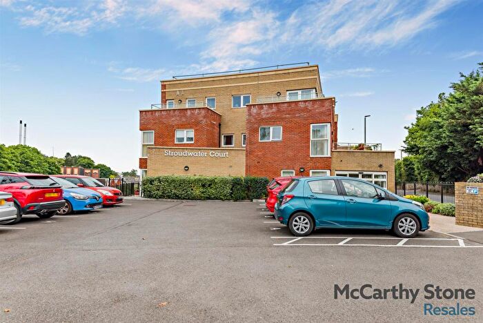 1 Bedroom Apartment For Sale In Cainscross Road, Stroud, GL5