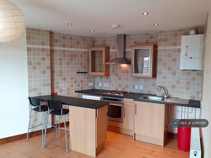 1 Bedroom Flat To Rent In Wellington Park, Bristol, BS8