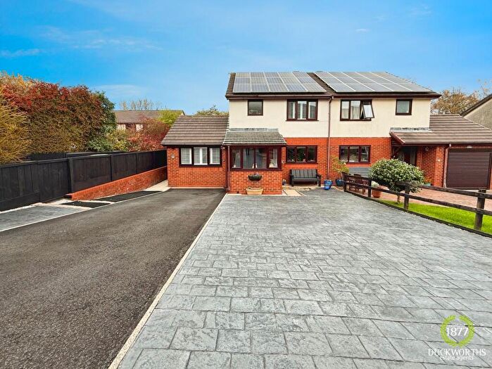 4 Bedroom Semi Detached House For Sale In Beaconsfield Street, Great Harwood, BB6