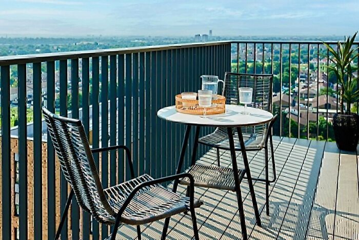 2 Bedroom Flat To Rent In Uncle Southall, Merrick Road, Southall, UB2