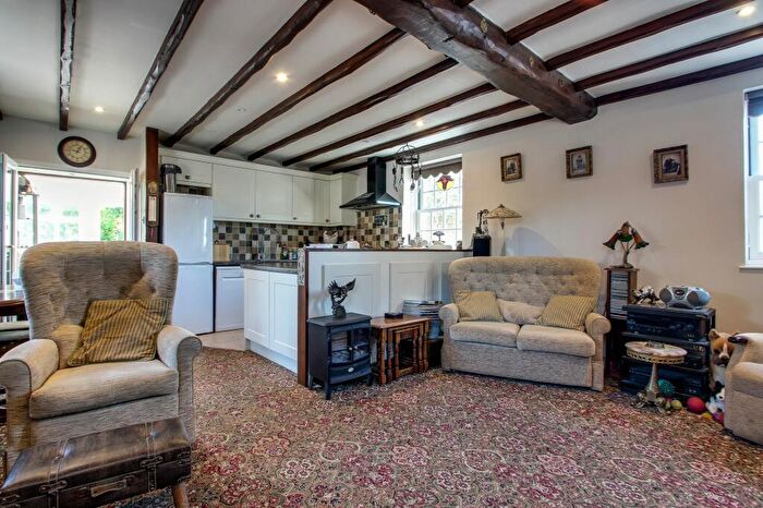 2 Bedroom Detached House For Sale In Roman Bank, Gedney Dyke, PE12