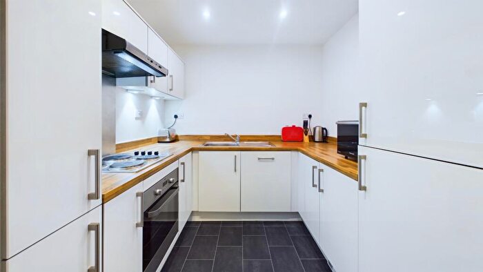 2 Bedroom Flat For Sale In Cathedral View, Full Street, Derby, Derbyshire, DE1