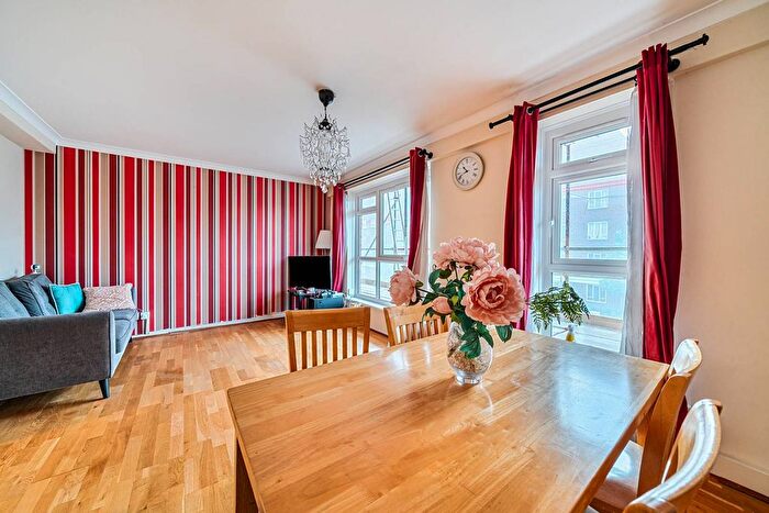 2 Bedroom Flat To Rent In Borrodaile Road, Wandsworth Town, London, SW18