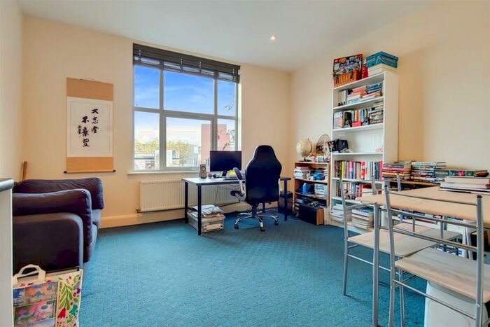 1 Bedroom Flat To Rent In Powis Street, London, SE18