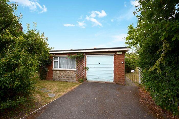 3 Bedroom Detached Bungalow For Sale In Belgrave Road, Halfway, ME12