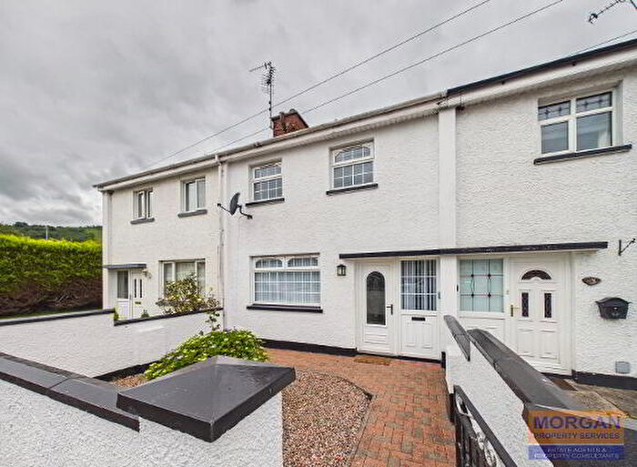 4 Bedroom Mid Terraced House For Sale In Fearons Terrace, Bessbrook / Newry, BT35