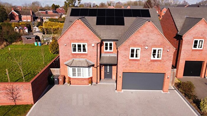 5 Bedroom Detached House For Sale In Sidings Drive, Drakelow, DE15