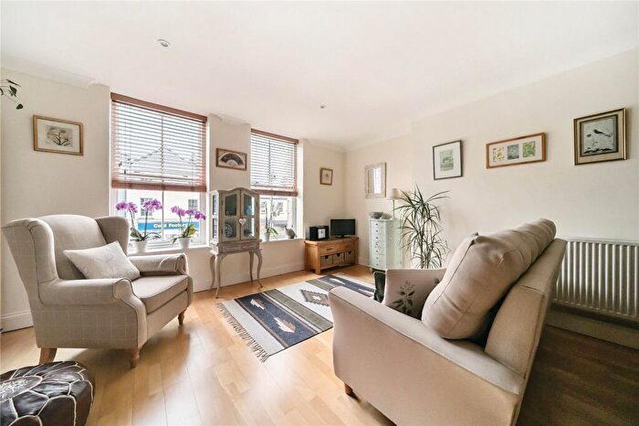 1 Bedroom Apartment For Sale In Howells Place, Monmouth, Monmouthshire, NP25