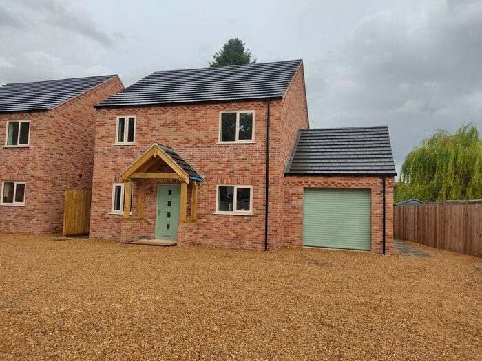 4 Bedroom Detached House To Rent In Tavistock Road, Wisbech, PE13