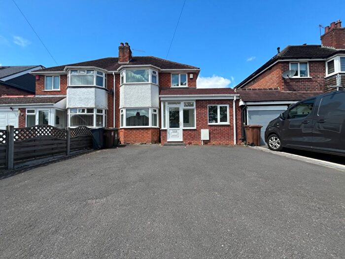 3 Bedroom Semi-Detached House To Rent In Damson Lane, Solihull, West Midlands, B92