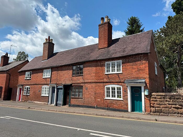 2 Bedroom Cottage For Sale In New Street, Kenilworth, CV8