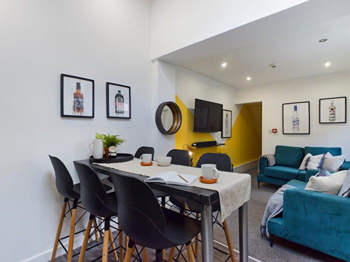 4 Bedroom Flat To Rent In West Parade, Lincoln, LN1