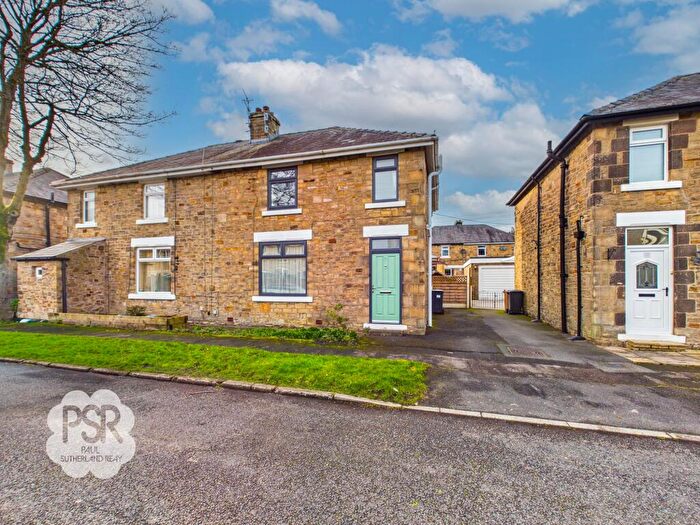 3 Bedroom Semi-Detached House For Sale In Derby Road, New Mills, SK22