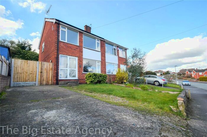 3 Bedroom Semi-Detached House To Rent In Coed Onn Road, Flint, CH6