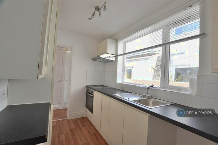 3 Bedroom Terraced House To Rent In Tredworth Road, Gloucester, GL1