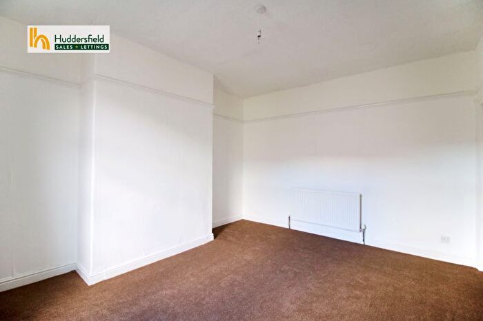 2 Bedroom Terraced House To Rent In Yews Hill Road, Huddersfield, HD1