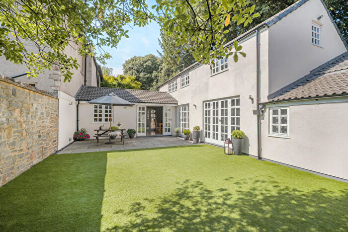 4 Bedroom Character Property For Sale In Duck Street, Wotton-under-edge, GL12