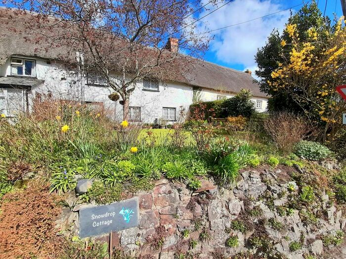2 Bedroom Cottage For Sale In Jacobstowe, Okehampton, EX20