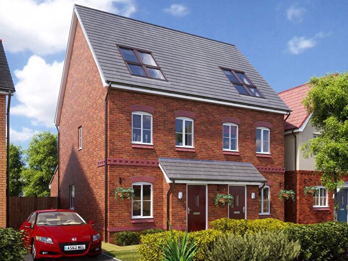 3 Bedroom Semi-Detached House To Rent In Straw Bank, Houghton Regis, LU5