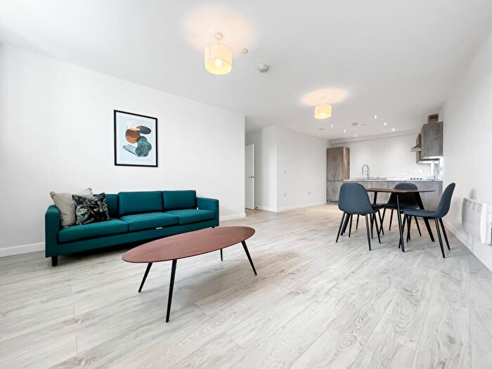 2 Bedroom Apartment To Rent In Block E, Victoria Riverside, Atkinson Street, Leeds, LS10