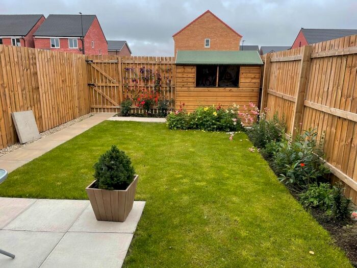 3 Bedroom Semi-Detached House To Rent In The Stables, Selby, YO8